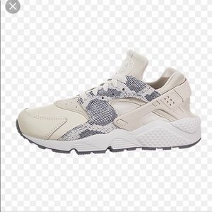 Nike Air Huarache Run Running Shoe White 8